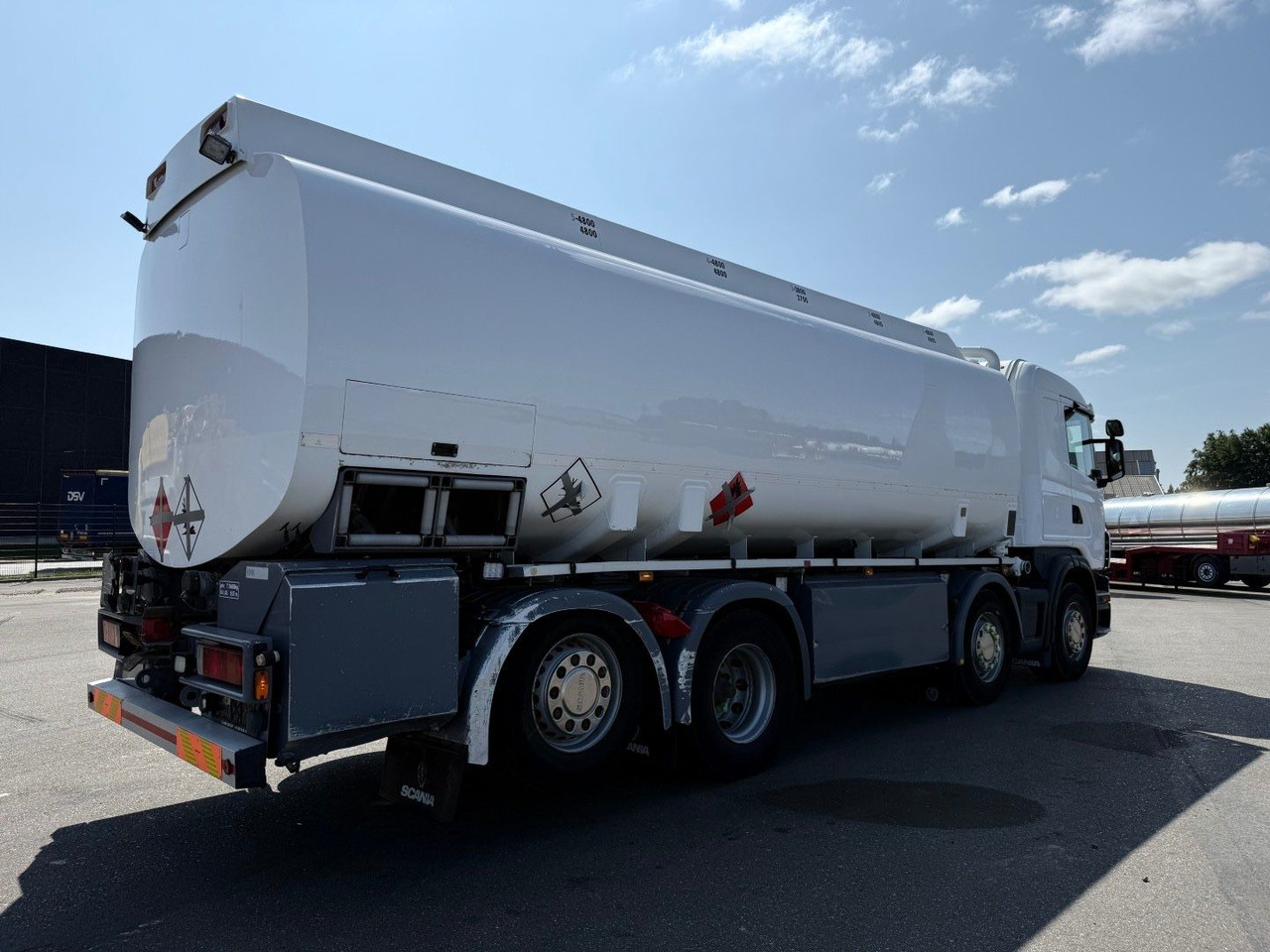 Scania G480 8x2*6 24.000 L / 5 compartments / ADR Tank - 유조트럭 : 사진 3 Scania G480 8x2*6 24.000 L / 5 compartments / ADR Tank - 유조트럭 : 사진 3