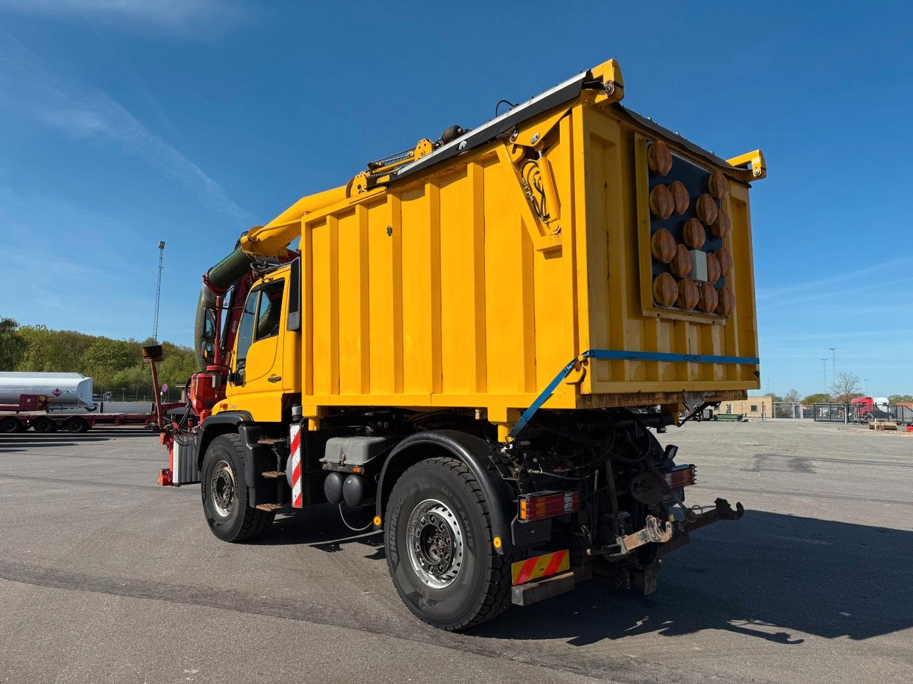 Unimog U500 4x4 / Dücker Kipper / Saug / Mäher MKT 15R - 덤프트럭 : 사진 4 Unimog U500 4x4 / Dücker Kipper / Saug / Mäher MKT 15R - 덤프트럭 : 사진 4