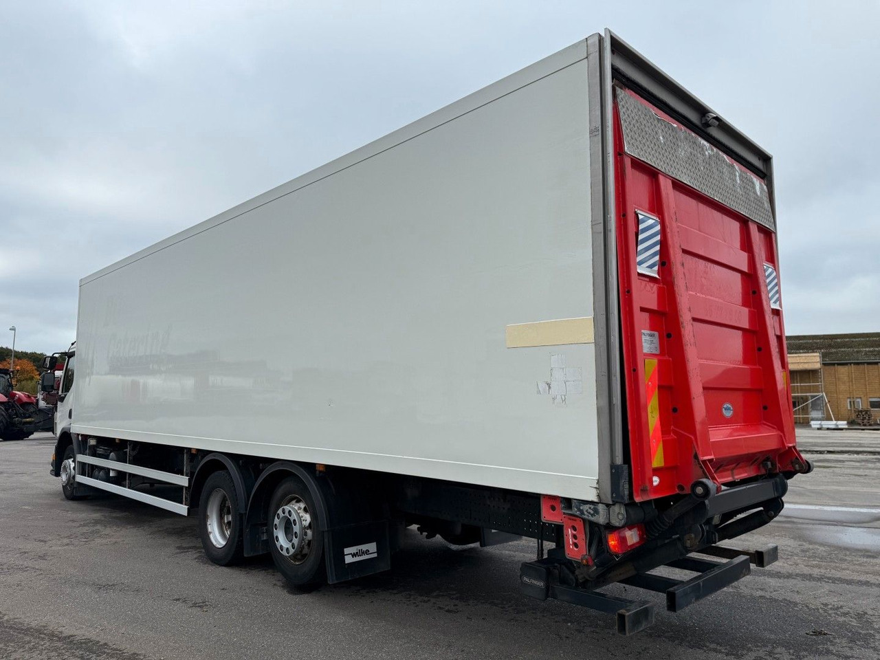 Volvo FE320 6x2*4 TK T1200-R Spectrum 9,80 m. koffer - 냉동탑차 : 사진 4 Volvo FE320 6x2*4 TK T1200-R Spectrum 9,80 m. koffer - 냉동탑차 : 사진 4