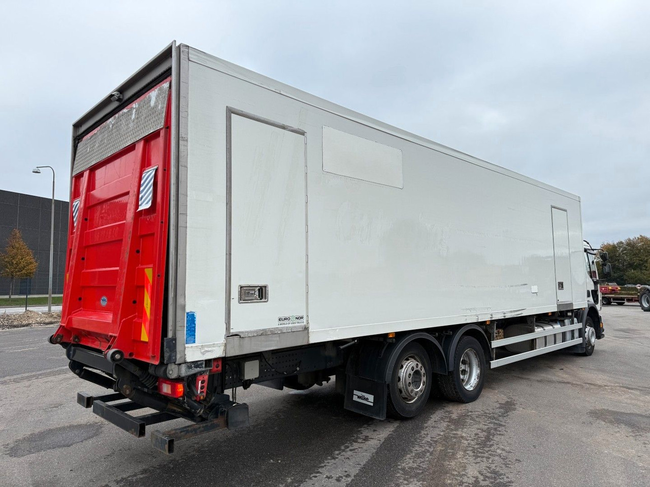 Volvo FE320 6x2*4 TK T1200-R Spectrum 9,80 m. koffer - 냉동탑차 : 사진 3 Volvo FE320 6x2*4 TK T1200-R Spectrum 9,80 m. koffer - 냉동탑차 : 사진 3