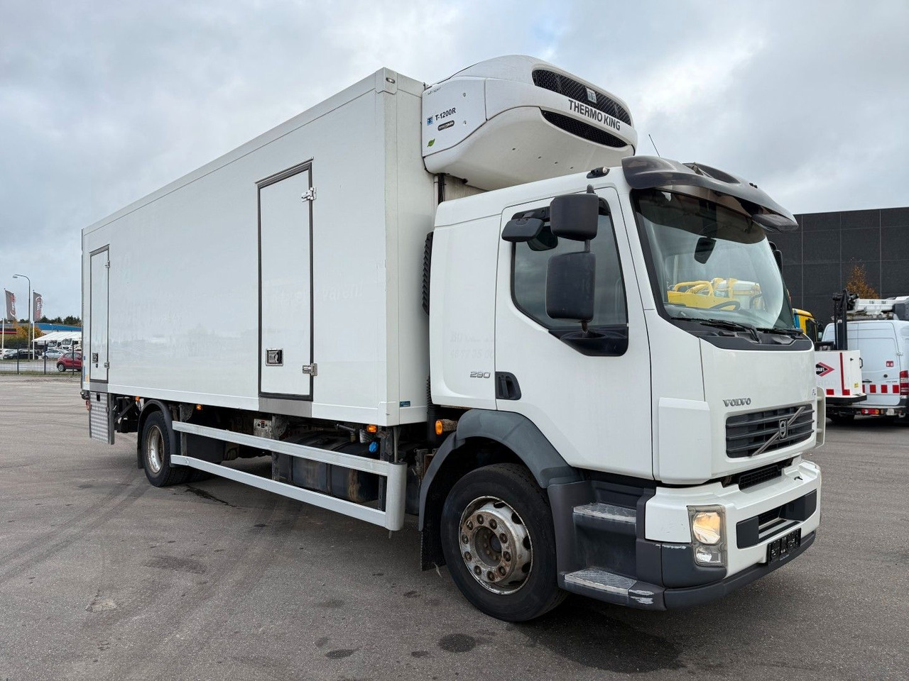 Volvo FL290 4x2 Thermo King T1200-R Euro 5 - 냉동탑차 : 사진 2 Volvo FL290 4x2 Thermo King T1200-R Euro 5 - 냉동탑차 : 사진 2