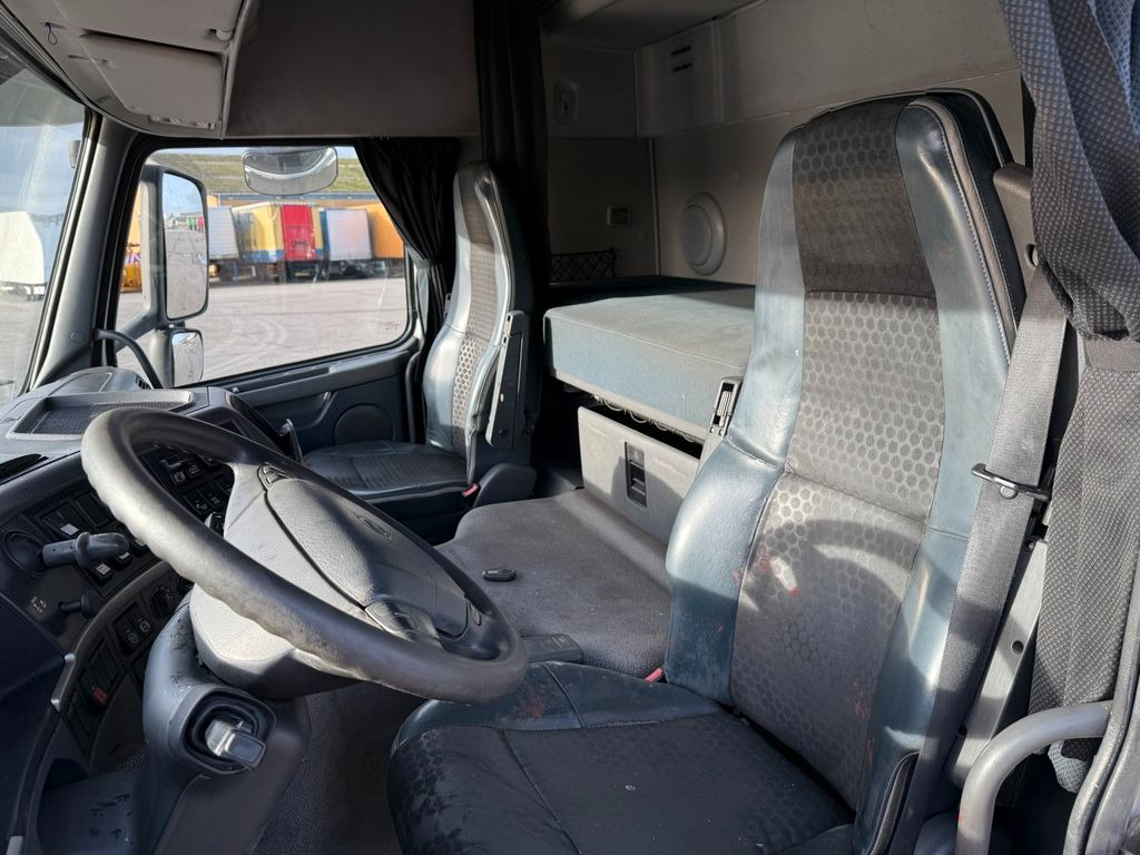 Volvo FM 410 6x2 Euro 5 - 플랫베드 밴, 콤비 밴 : 사진 5 Volvo FM 410 6x2 Euro 5 - 플랫베드 밴, 콤비 밴 : 사진 5