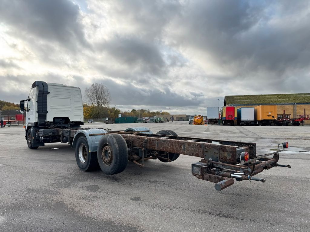 Volvo FM340 6x2 Globetrotter Chassis / Fahrgestell - 캡 새시 트럭 : 사진 4 Volvo FM340 6x2 Globetrotter Chassis / Fahrgestell - 캡 새시 트럭 : 사진 4