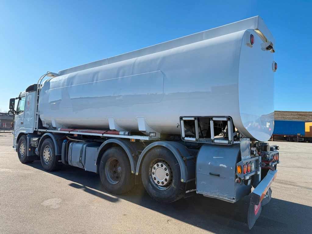 Volvo FM460 8x2*6 24.000 l. ADR Tank - 유조트럭 : 사진 4 Volvo FM460 8x2*6 24.000 l. ADR Tank - 유조트럭 : 사진 4