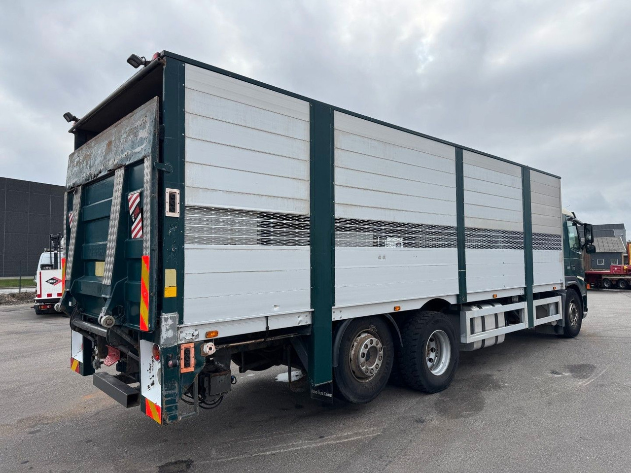 Volvo FM9 380 6x2*4 Tiertransporter / Livestock - 말 수송 트럭 : 사진 3 Volvo FM9 380 6x2*4 Tiertransporter / Livestock - 말 수송 트럭 : 사진 3