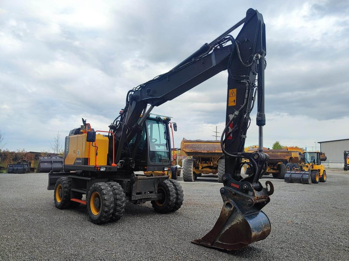 Volvo EWR170E - 휠 굴삭기 : 사진 3 Volvo EWR170E - 휠 굴삭기 : 사진 3