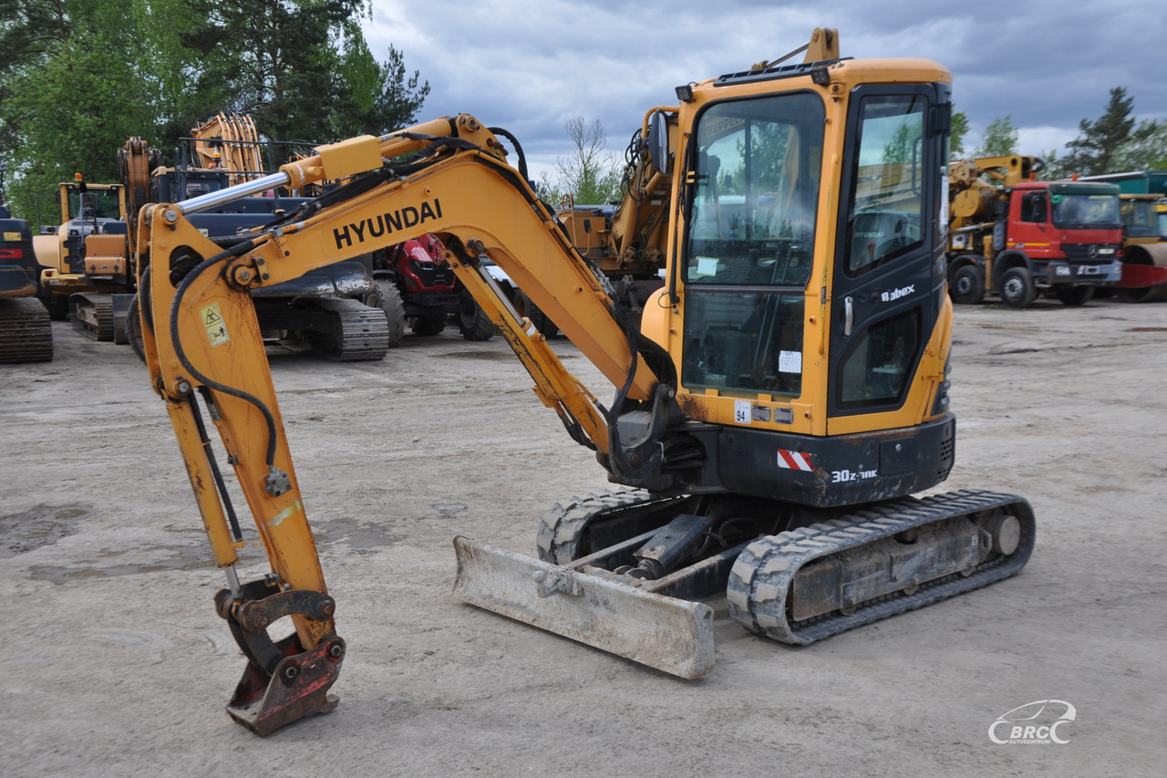 Hyundai R30Z-9AK - 미니 굴삭기 : 사진 1 Hyundai R30Z-9AK - 미니 굴삭기 : 사진 1