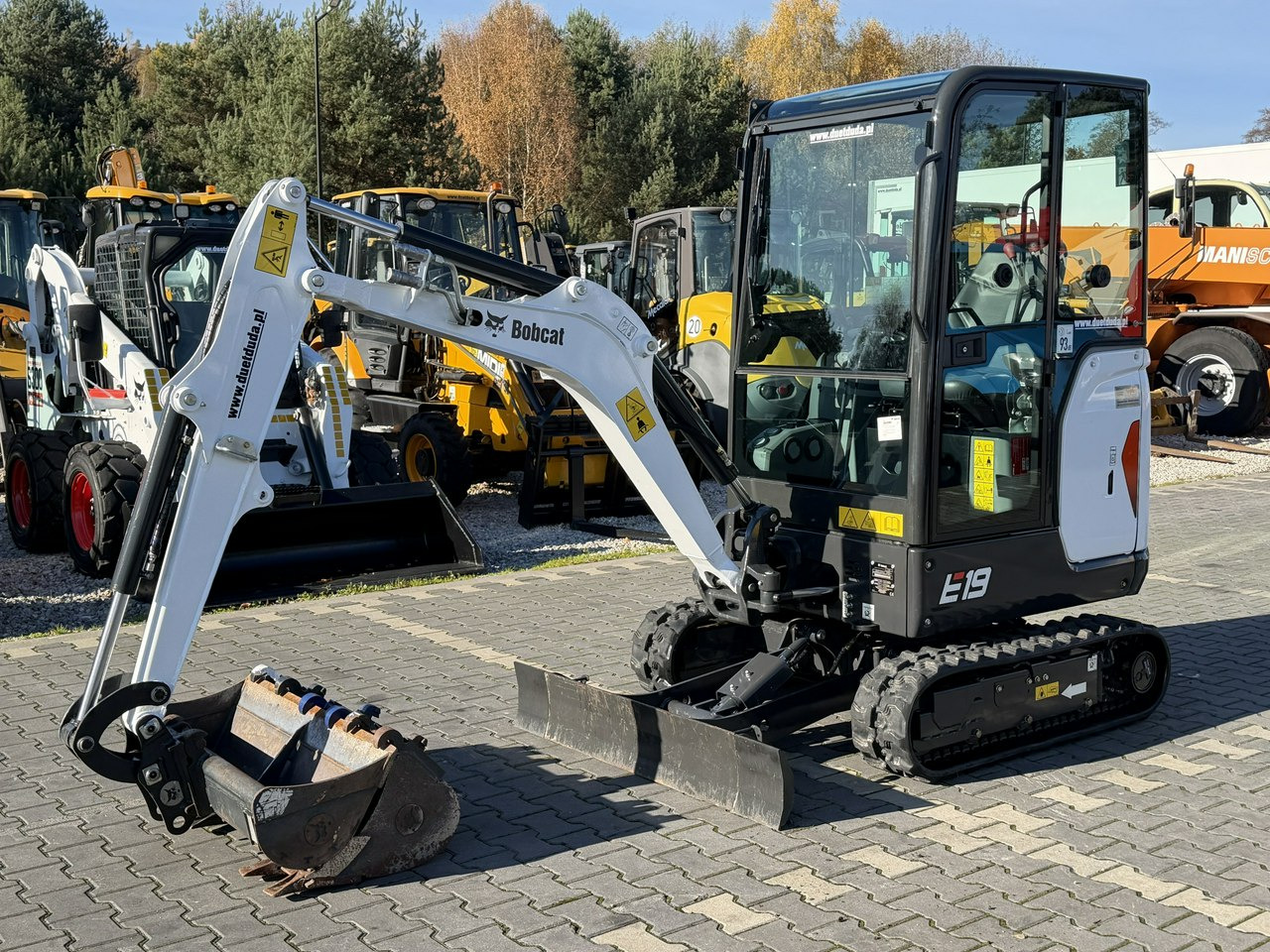 리스 Bobcat E19 Komplet Łyżek Mało Używana Przepracowane tylko 90mth Bobcat E19 Komplet Łyżek Mało Używana Przepracowane tylko 90mth : 사진 11