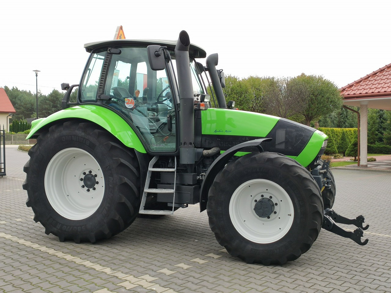 장궤형 트랙터 Deutz Fahr Agrotron M620 4x4 Przedni Tuz Wałek W.O.M Wyjścia do Przyczepy : 사진 7 장궤형 트랙터 Deutz Fahr Agrotron M620 4x4 Przedni Tuz Wałek W.O.M Wyjścia do Przyczepy : 사진 7