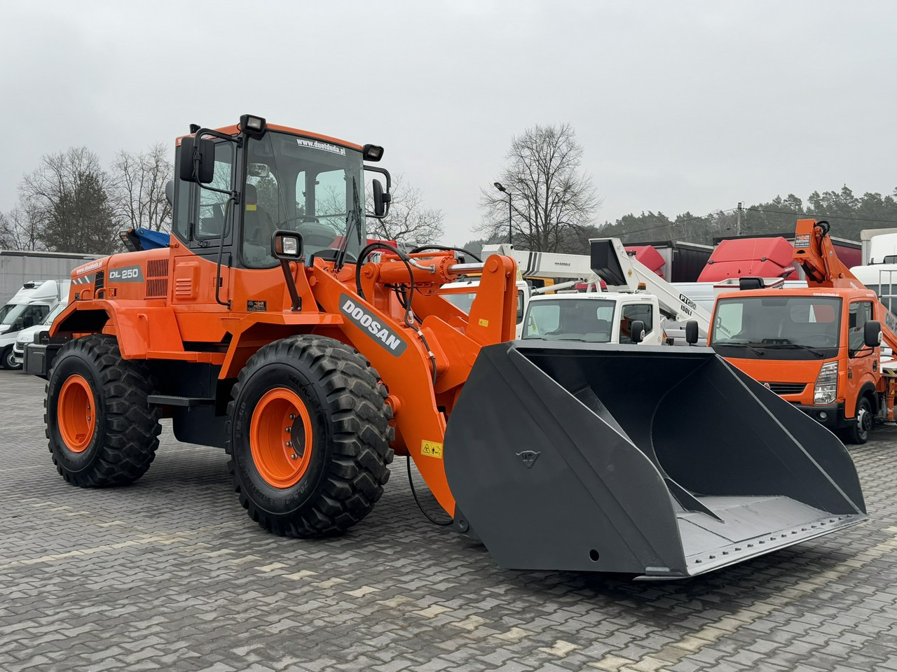 Doosan DL250 14,5Ton Łyżka Wysokiego Wysypu !!! - 휠 로더 : 사진 3 Doosan DL250 14,5Ton Łyżka Wysokiego Wysypu !!! - 휠 로더 : 사진 3
