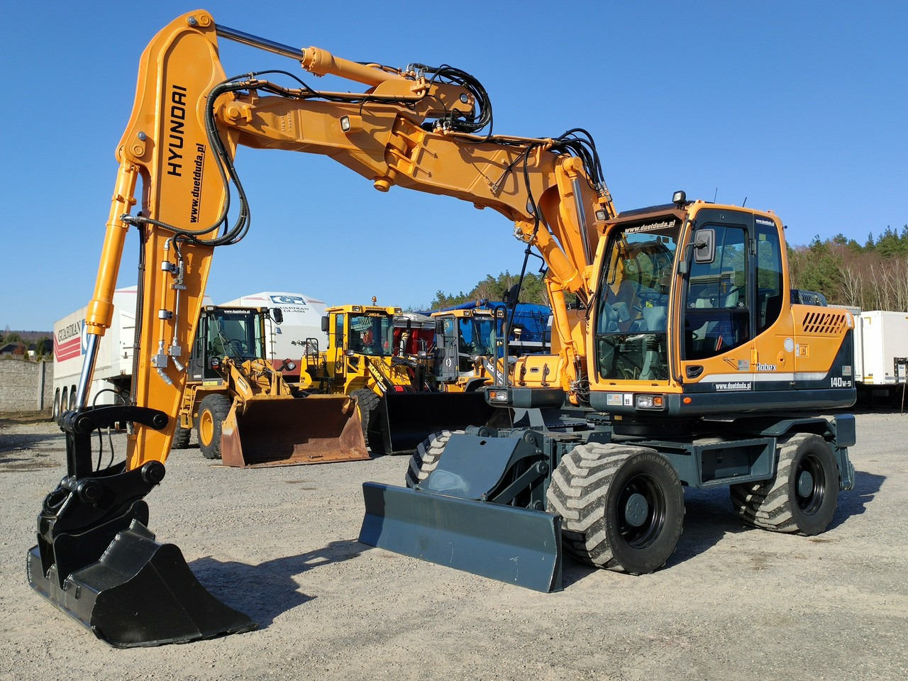 Hyundai 140W-9 Łyżka Skarpowa+Szybko Złącze !!! STAN Bardzo Dobry !!! - 휠 굴삭기 : 사진 1 Hyundai 140W-9 Łyżka Skarpowa+Szybko Złącze !!! STAN Bardzo Dobry !!! - 휠 굴삭기 : 사진 1