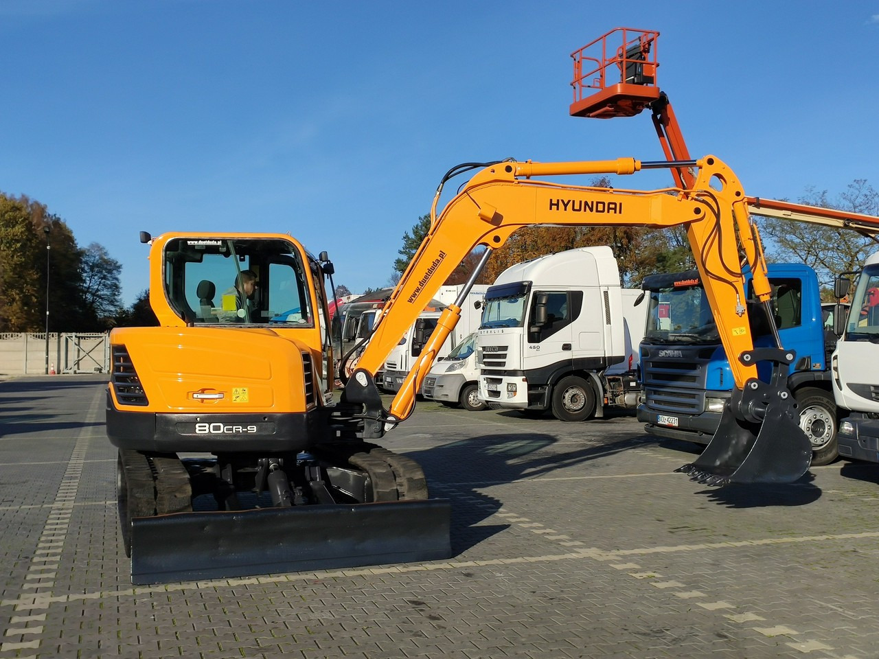 Hyundai ROBEX 80CR-9 2013r 8,3 tony - 크롤러 굴삭기 : 사진 4 Hyundai ROBEX 80CR-9 2013r 8,3 tony - 크롤러 굴삭기 : 사진 4