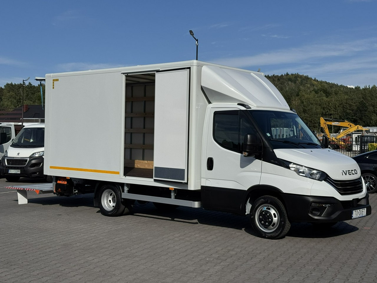 Iveco Daily 35C14 - 박스 밴 : 사진 2 Iveco Daily 35C14 - 박스 밴 : 사진 2