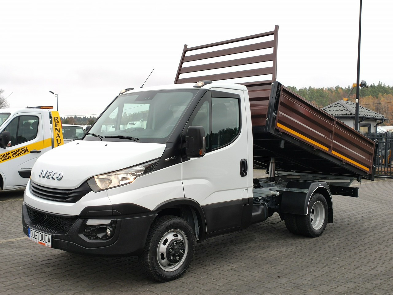 Iveco Daily 35C14 - 덤프 밴 : 사진 2 Iveco Daily 35C14 - 덤프 밴 : 사진 2