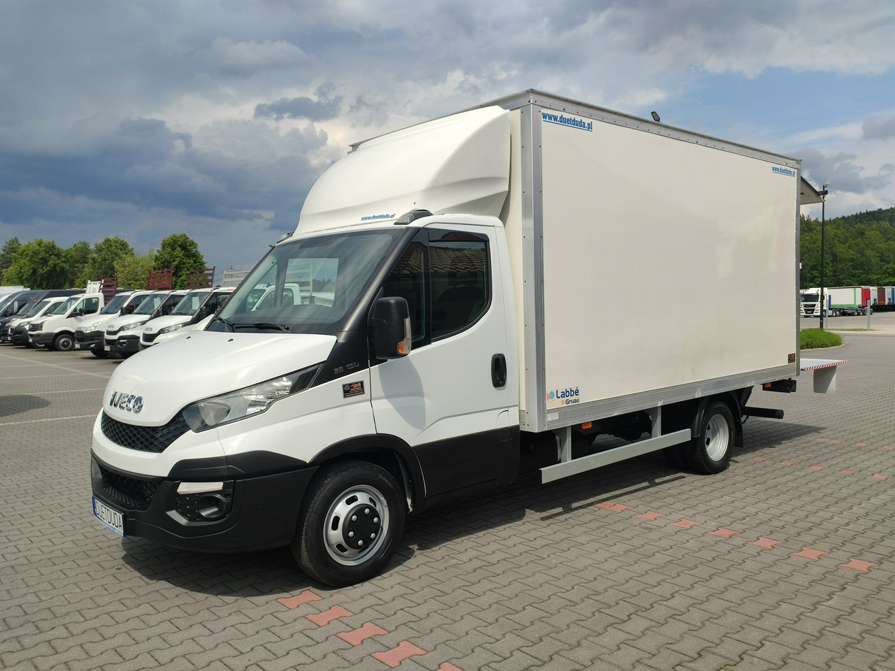 Iveco Daily 35C15 - 박스 밴 : 사진 2 Iveco Daily 35C15 - 박스 밴 : 사진 2