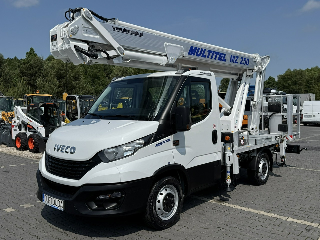 Iveco Daily 35S14 - 트럭 탑재 고가작업 플랫폼 : 사진 2 Iveco Daily 35S14 - 트럭 탑재 고가작업 플랫폼 : 사진 2