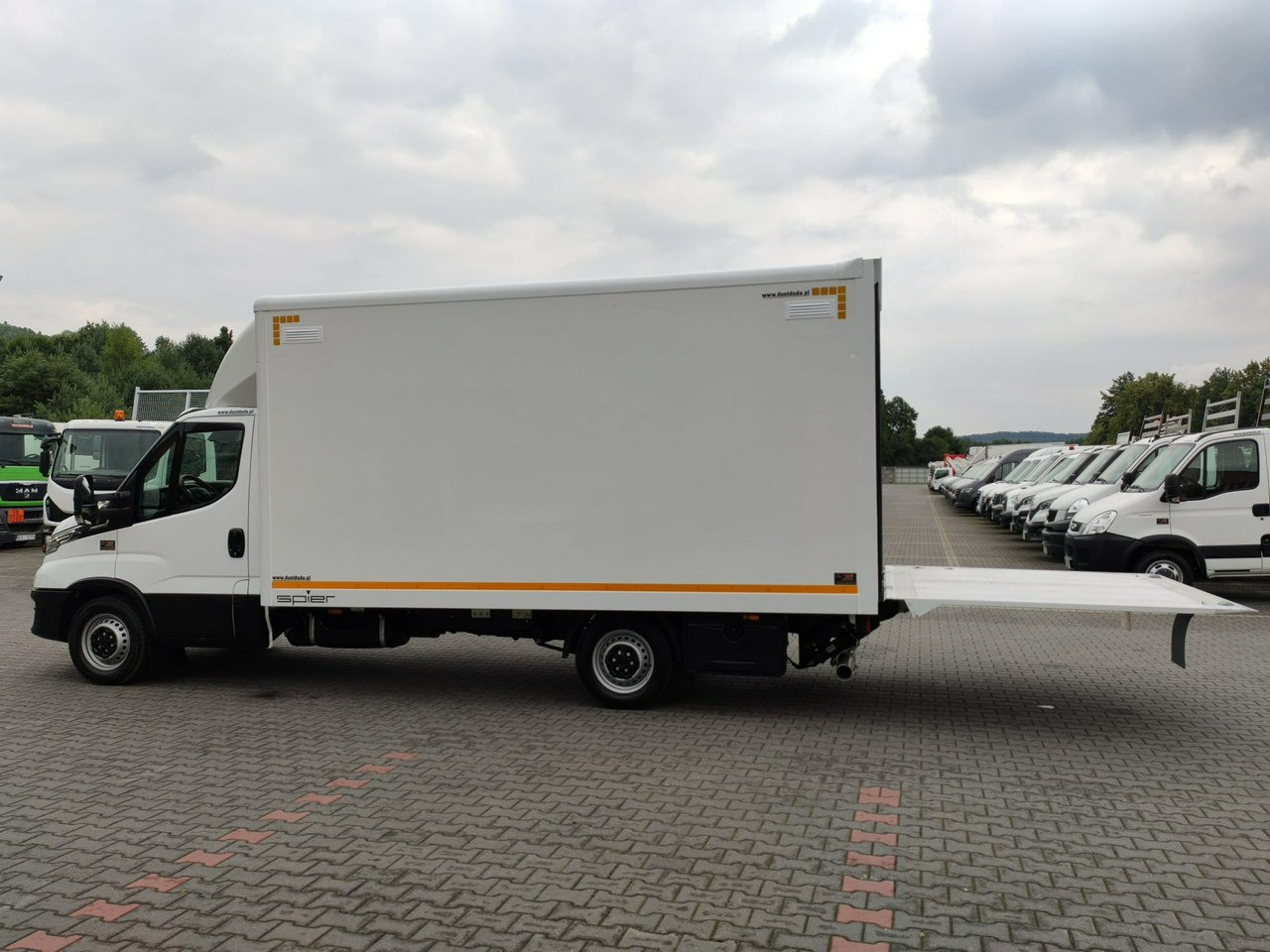 Iveco Daily 35S16S V - 박스 밴 : 사진 3 Iveco Daily 35S16S V - 박스 밴 : 사진 3