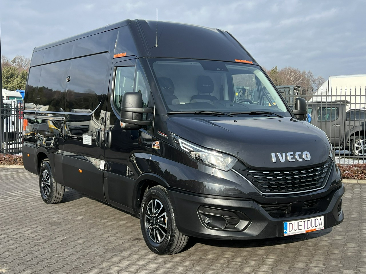 Iveco Daily 35S18 - 패널 밴 : 사진 3 Iveco Daily 35S18 - 패널 밴 : 사진 3