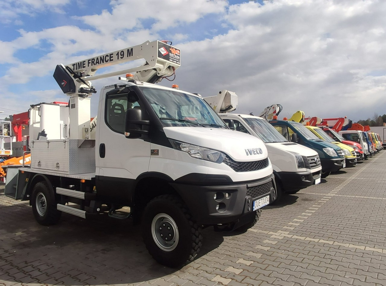 Iveco Daily 55S17W 4x4 Zwyżka 19m Versalift Lat 55 TB Time France - 트럭 탑재 고가작업 플랫폼 : 사진 3 Iveco Daily 55S17W 4x4 Zwyżka 19m Versalift Lat 55 TB Time France - 트럭 탑재 고가작업 플랫폼 : 사진 3
