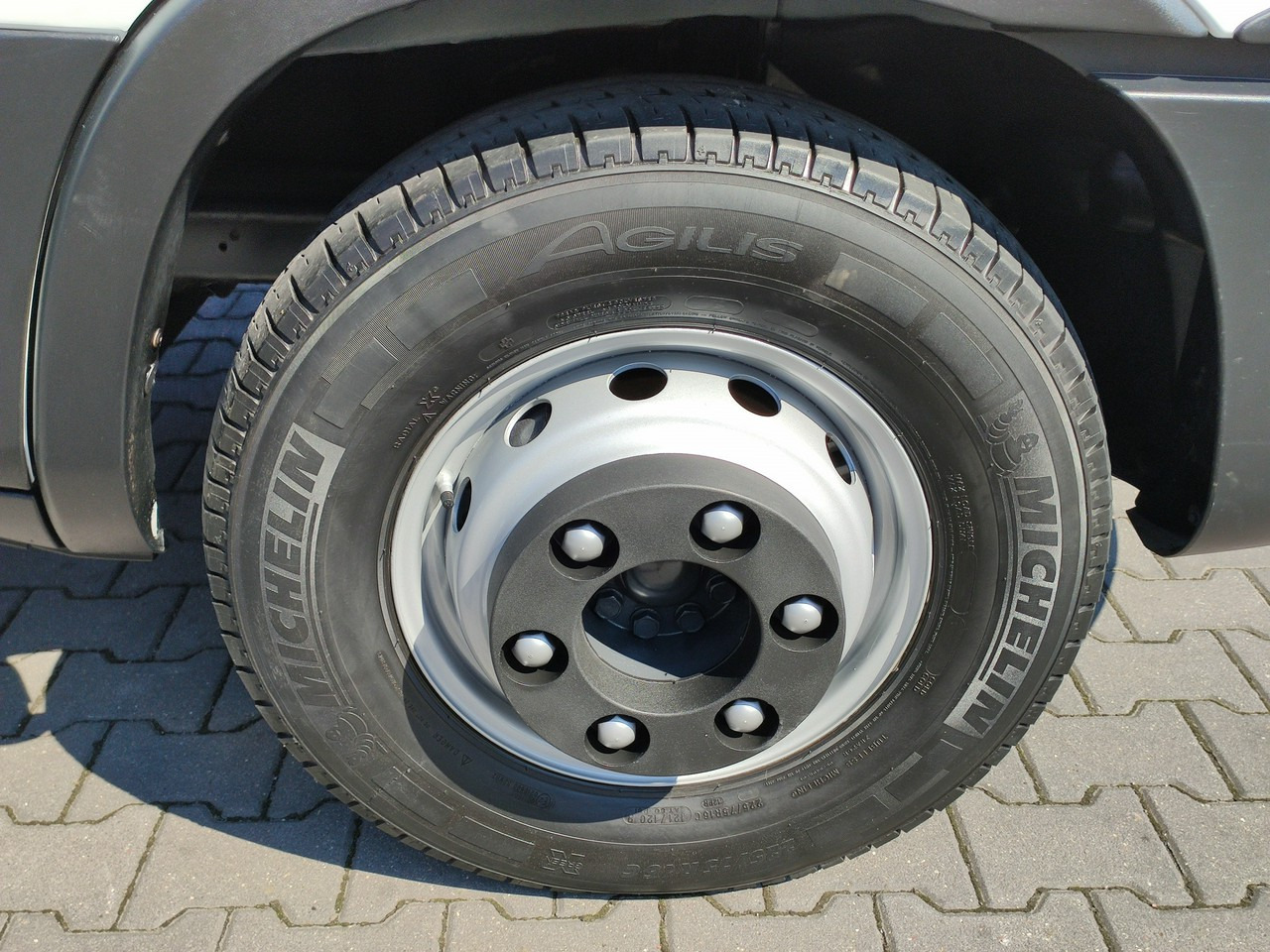 Iveco Daily 70C18 V H - 냉동 밴 : 사진 4 Iveco Daily 70C18 V H - 냉동 밴 : 사진 4