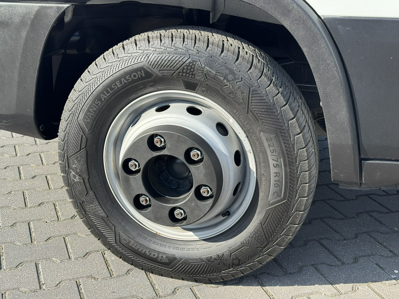 Iveco Daily 72C18 Mroźnia HI-MATIC 14 Euro Palet - 냉동 밴 : 사진 5 Iveco Daily 72C18 Mroźnia HI-MATIC 14 Euro Palet - 냉동 밴 : 사진 5