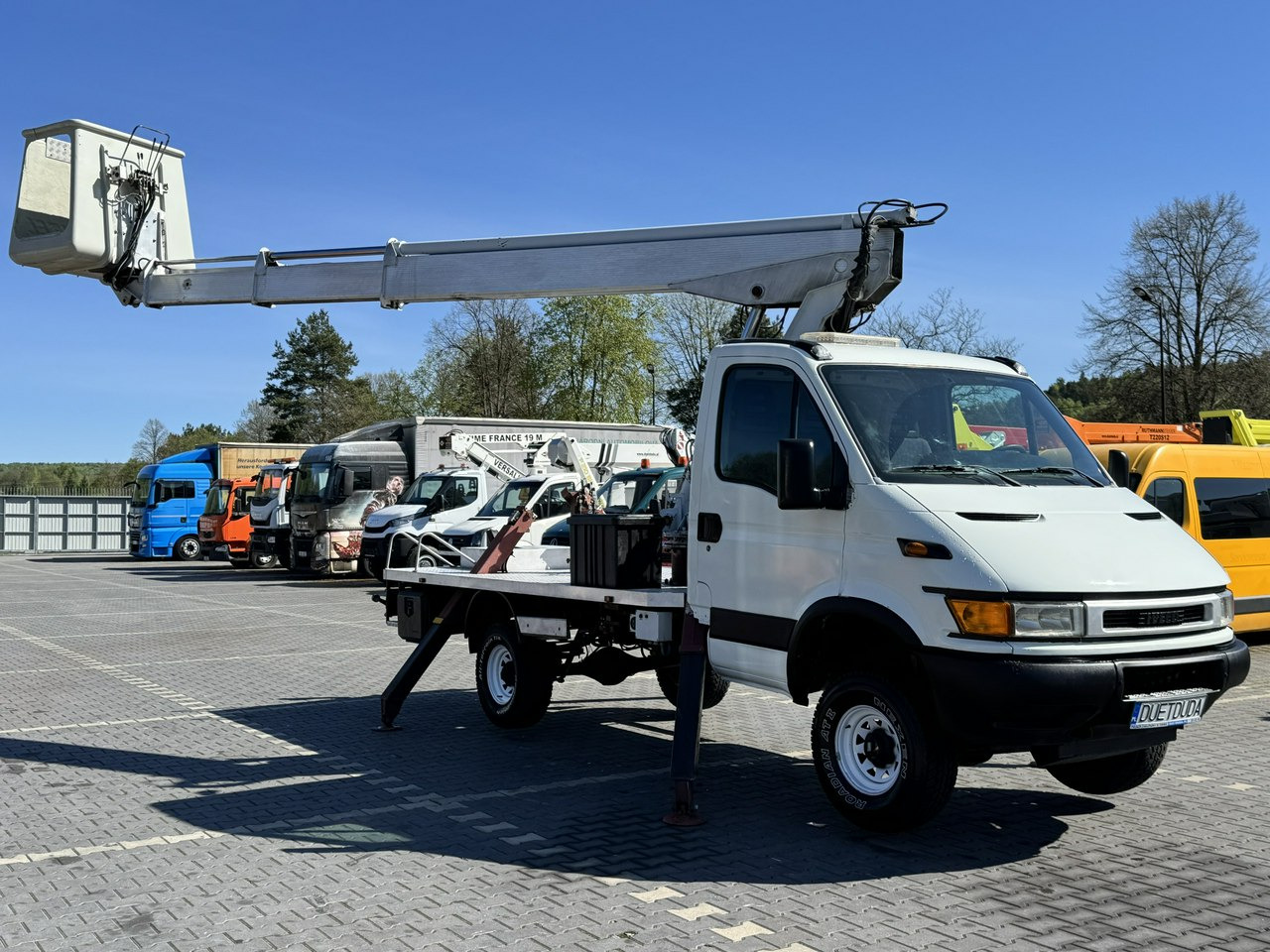 Iveco Daily - 트럭 탑재 고가작업 플랫폼 : 사진 4 Iveco Daily - 트럭 탑재 고가작업 플랫폼 : 사진 4