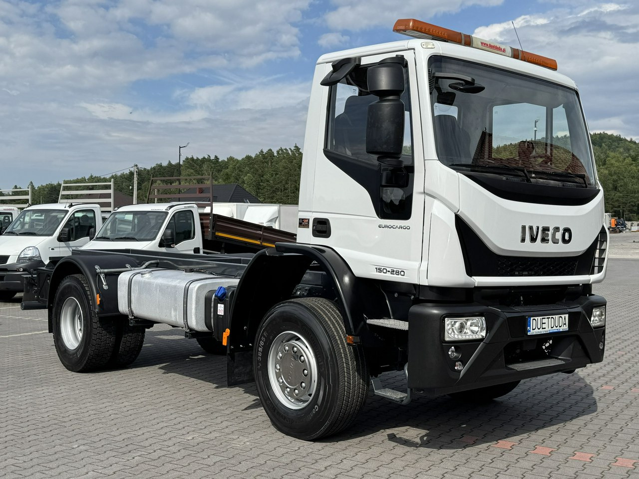 Iveco Eurocargo 150-280 Rama 550cm Napęd 4x4 Reduktor + Blokady - 캡 새시 트럭 : 사진 2 Iveco Eurocargo 150-280 Rama 550cm Napęd 4x4 Reduktor + Blokady - 캡 새시 트럭 : 사진 2