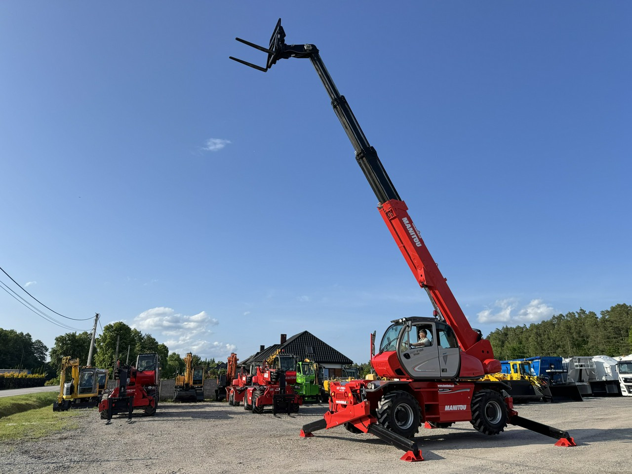 Manitou MRT 2150 ROTO Ładowarka Teleskopowa Obrotowa 2550 - 텔레스코픽 핸들러 : 사진 1 Manitou MRT 2150 ROTO Ładowarka Teleskopowa Obrotowa 2550 - 텔레스코픽 핸들러 : 사진 1