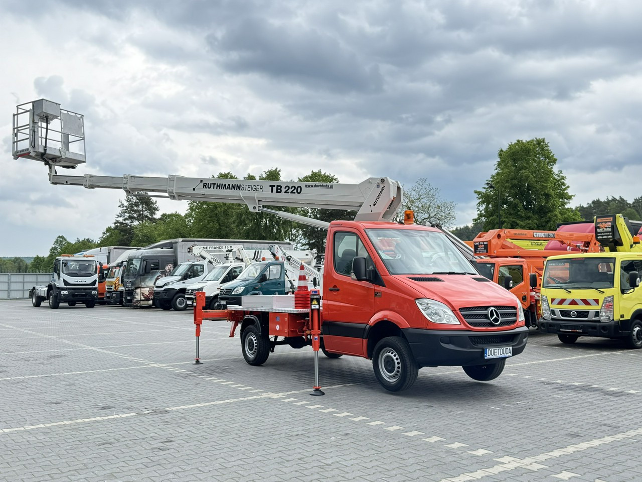 Mercedes Sprinter - 트럭 탑재 고가작업 플랫폼 : 사진 5 Mercedes Sprinter - 트럭 탑재 고가작업 플랫폼 : 사진 5