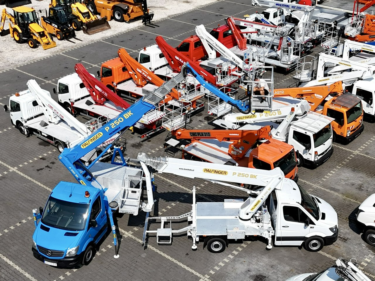 Mercedes Sprinter - 트럭 탑재 고가작업 플랫폼 : 사진 4 Mercedes Sprinter - 트럭 탑재 고가작업 플랫폼 : 사진 4