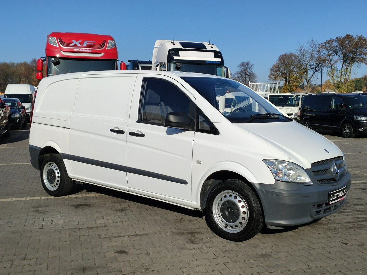 Mercedes Vito - 소형 밴 : 사진 2 Mercedes Vito - 소형 밴 : 사진 2