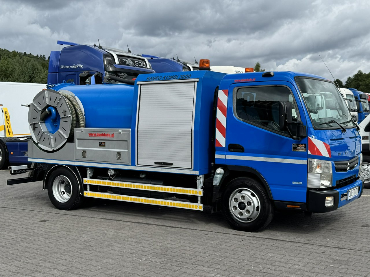 Mitsubishi Canter 7C18 3.0/150 KM Asenizcyjny - 진공 흡입 트럭 : 사진 4 Mitsubishi Canter 7C18 3.0/150 KM Asenizcyjny - 진공 흡입 트럭 : 사진 4