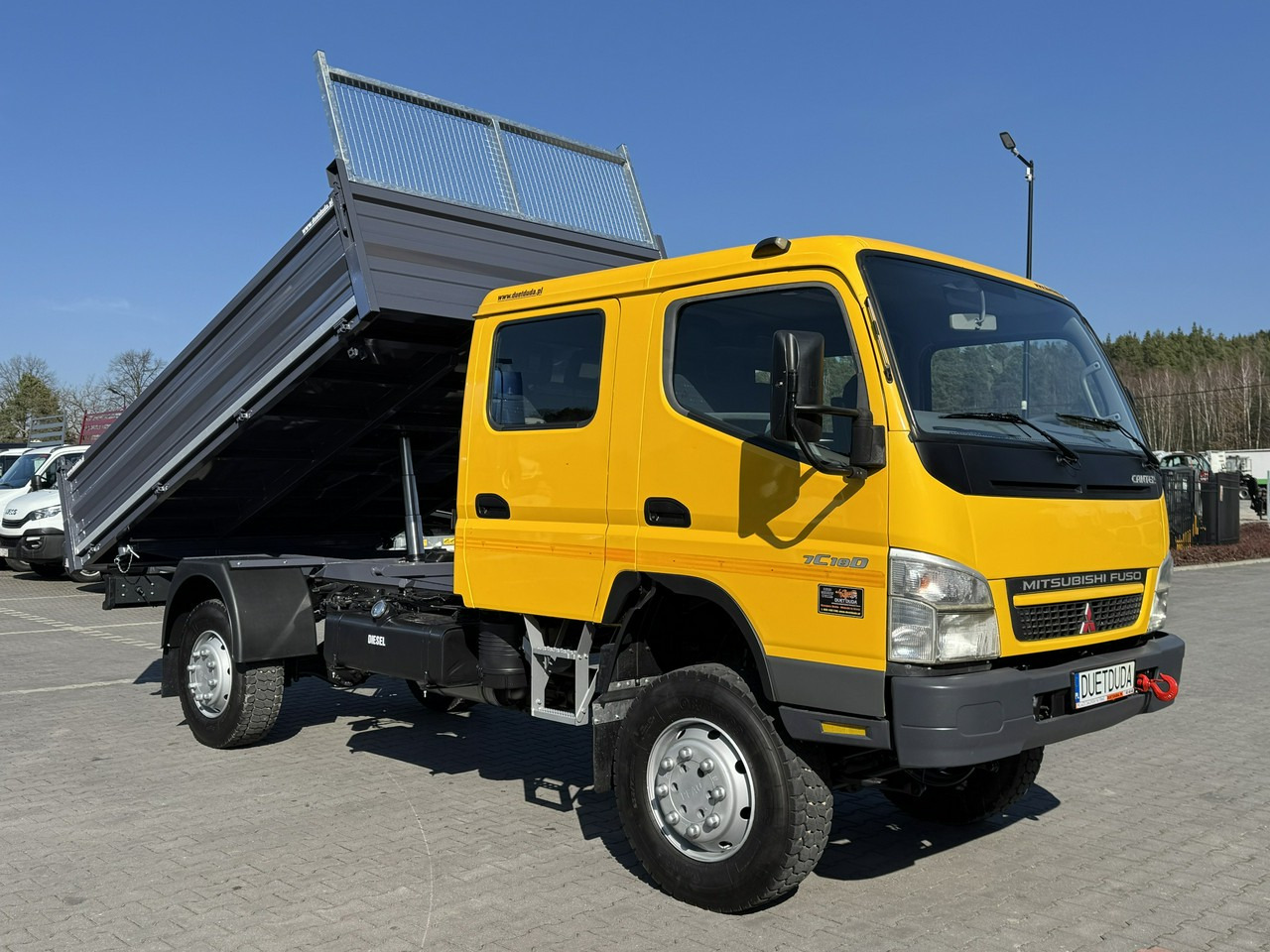 Mitsubishi Canter Fuso 4x4 17C18D 4.9/180KM Wywrotka 3-stronna - 덤프트럭 : 사진 2 Mitsubishi Canter Fuso 4x4 17C18D 4.9/180KM Wywrotka 3-stronna - 덤프트럭 : 사진 2
