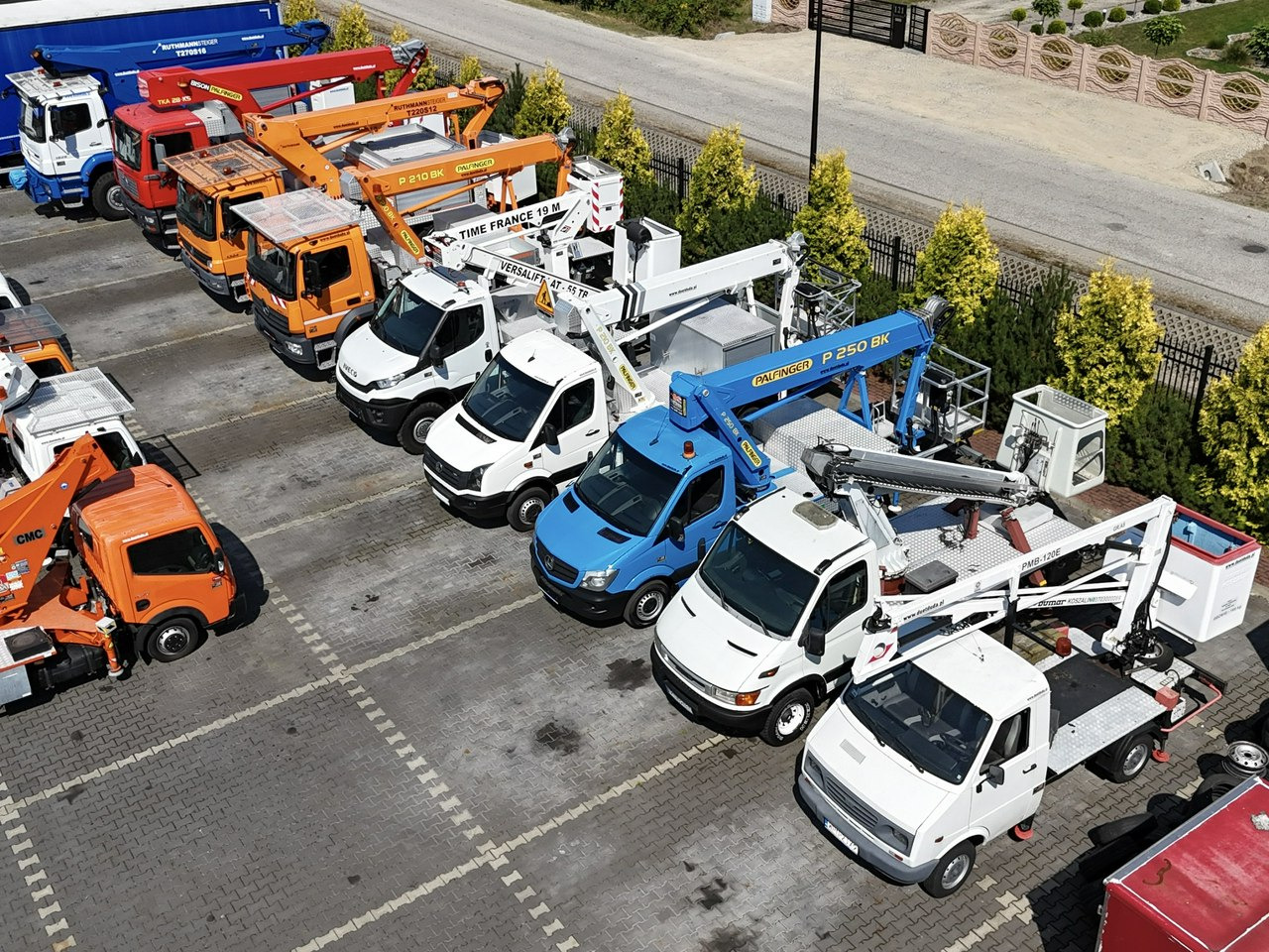 Nissan Zwyżka Podnośnik Koszowy 4X4 CABSTAR MAXITY SPRINTER - 트럭 탑재 고가작업 플랫폼 : 사진 4 Nissan Zwyżka Podnośnik Koszowy 4X4 CABSTAR MAXITY SPRINTER - 트럭 탑재 고가작업 플랫폼 : 사진 4