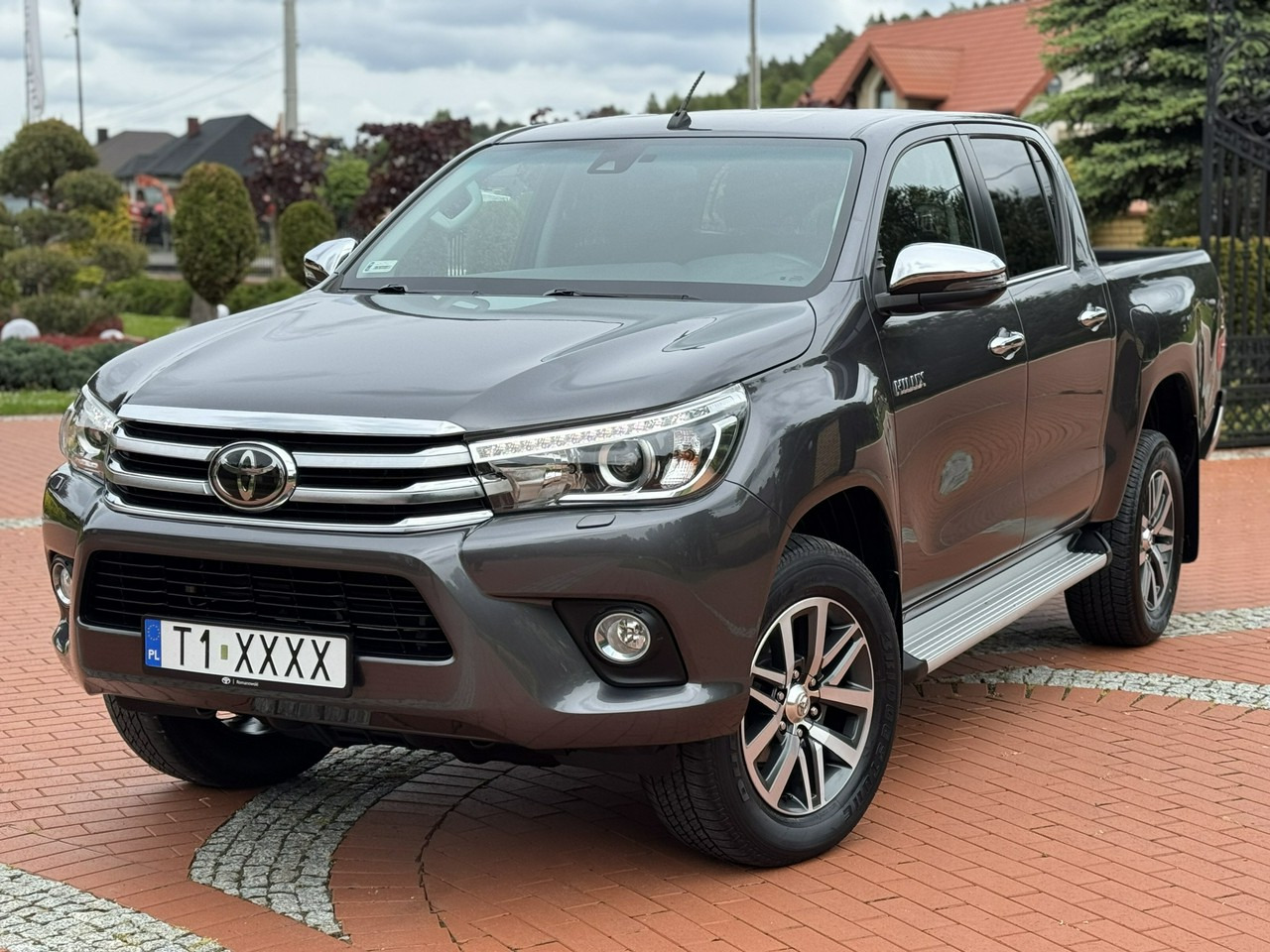 Toyota Hilux - 픽업트럭 : 사진 2 Toyota Hilux - 픽업트럭 : 사진 2