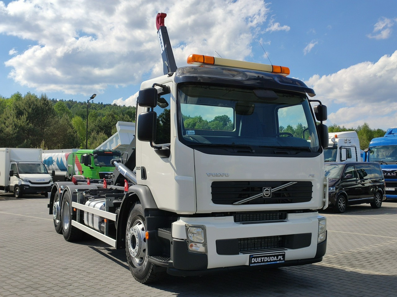 Volvo FE 26.300 Hakowiec Napęd 6x2 Oś Skrętna - 후크 리프트 트럭 : 사진 5 Volvo FE 26.300 Hakowiec Napęd 6x2 Oś Skrętna - 후크 리프트 트럭 : 사진 5