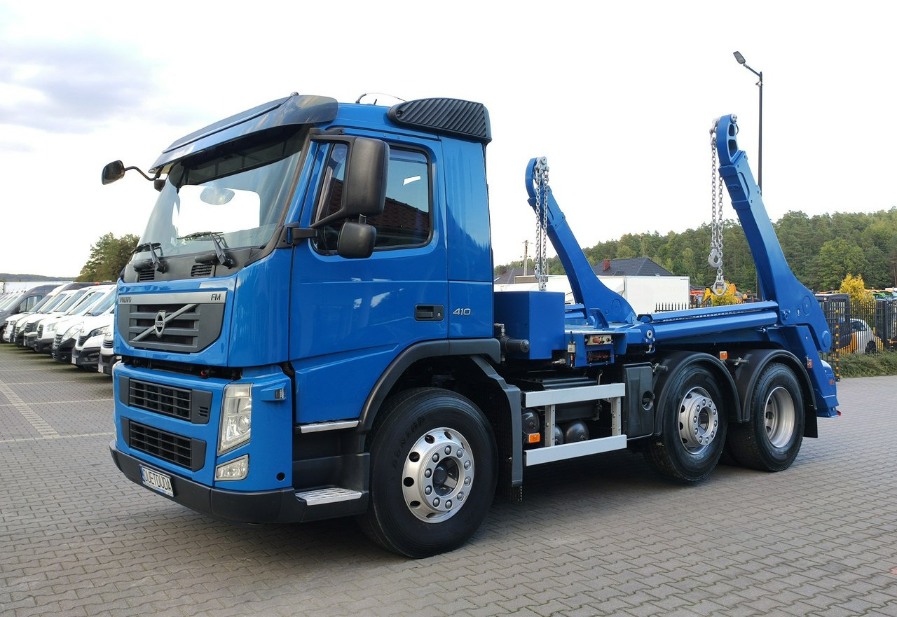 Volvo FM 410 E5 Bramowiec Hakowiec 6x2 Oś Skrętna / Podnoszona Automat - 스킵 로더 트럭 : 사진 1 Volvo FM 410 E5 Bramowiec Hakowiec 6x2 Oś Skrętna / Podnoszona Automat - 스킵 로더 트럭 : 사진 1