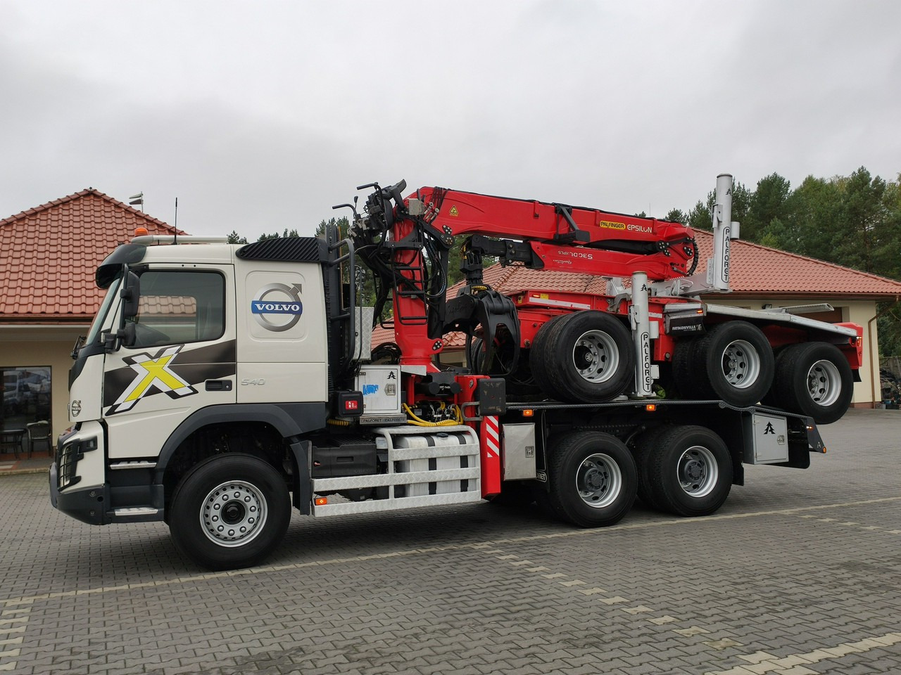 Volvo FMX 540 6x4 RETARDER PALFORET EPSILON S300L Do Drewna - 목재 트럭 : 사진 2 Volvo FMX 540 6x4 RETARDER PALFORET EPSILON S300L Do Drewna - 목재 트럭 : 사진 2