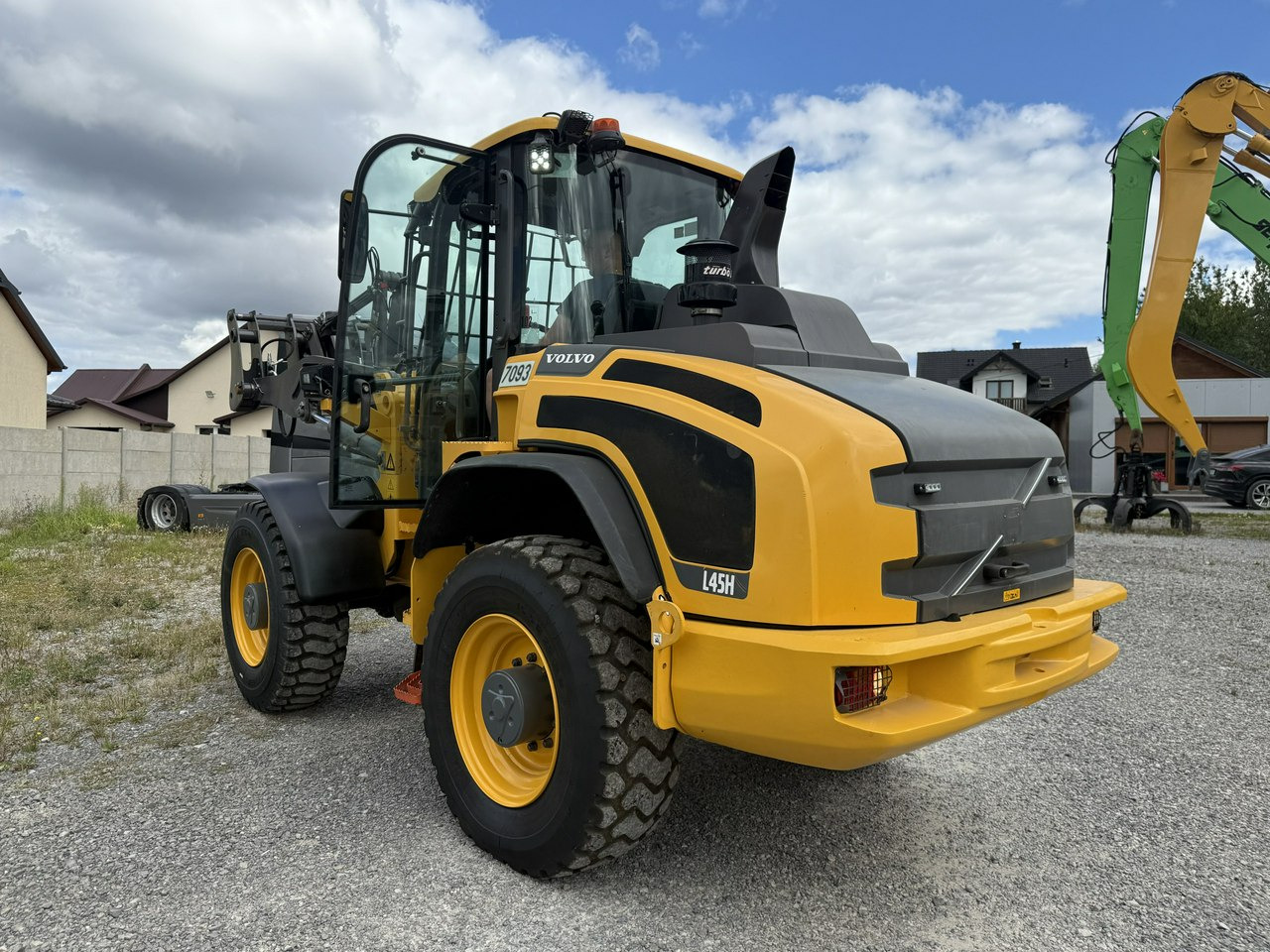 Volvo Waga -10ton WHEEL LOADER L45H Maszyna w Bardzo Dobrym Stanie - 휠 로더 : 사진 5 Volvo Waga -10ton WHEEL LOADER L45H Maszyna w Bardzo Dobrym Stanie - 휠 로더 : 사진 5