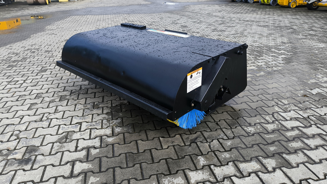BOBCAT SWEEPER 72 - 빗자루 스키드 스티어 로더 용 : 사진 1 BOBCAT SWEEPER 72 - 빗자루 스키드 스티어 로더 용 : 사진 1
