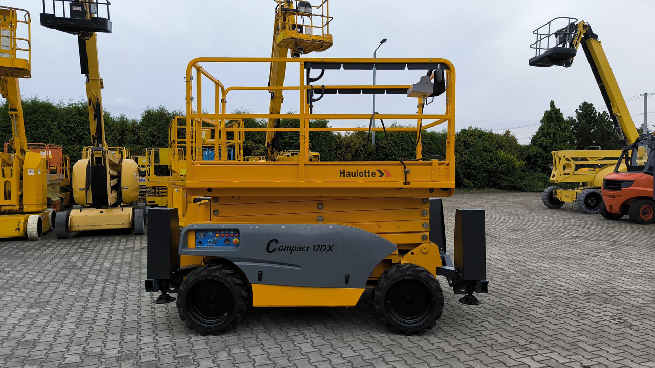 HAULOTTE Compact 12 DX - 시저 리프트 : 사진 2 HAULOTTE Compact 12 DX - 시저 리프트 : 사진 2