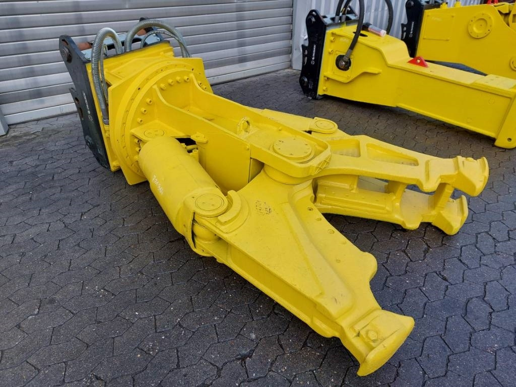 Atlas Copco CC2500 - 철거용 가위 : 사진 1 Atlas Copco CC2500 - 철거용 가위 : 사진 1