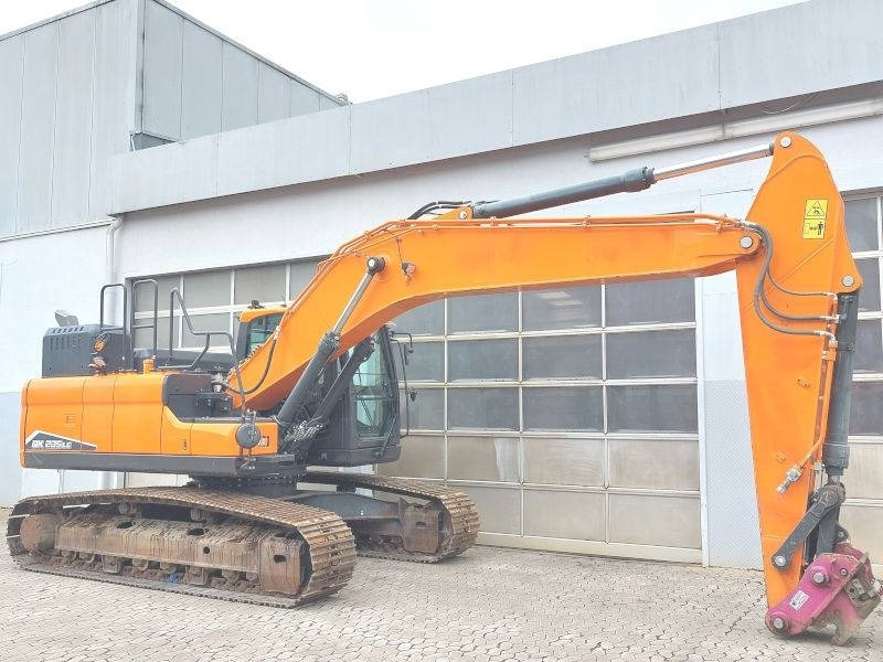 Doosan DX 235 C-7 - 크롤러 굴삭기 : 사진 4 Doosan DX 235 C-7 - 크롤러 굴삭기 : 사진 4