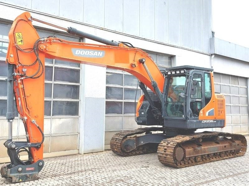 Doosan DX 235 LCR-5 - 크롤러 굴삭기 : 사진 2 Doosan DX 235 LCR-5 - 크롤러 굴삭기 : 사진 2