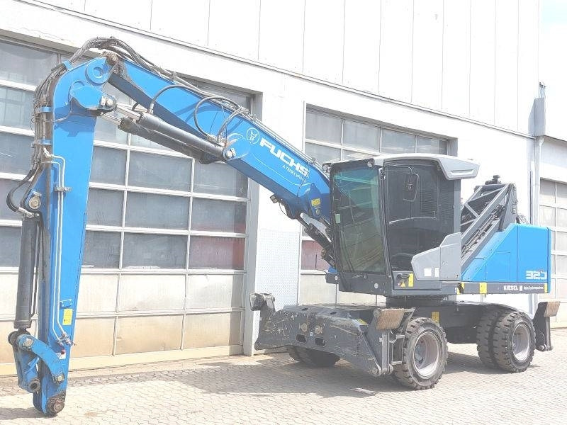 Fuchs MHL 320 F - 폐기물/ 산업 처리기 : 사진 2 Fuchs MHL 320 F - 폐기물/ 산업 처리기 : 사진 2