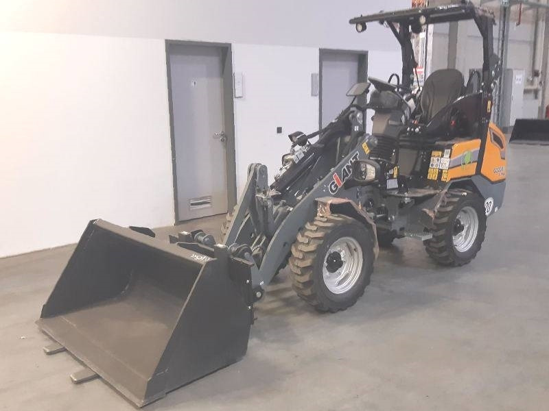 Giant G 2200 E X-Tra Elektro / electric - 스키드 스티어 로더 : 사진 2 Giant G 2200 E X-Tra Elektro / electric - 스키드 스티어 로더 : 사진 2