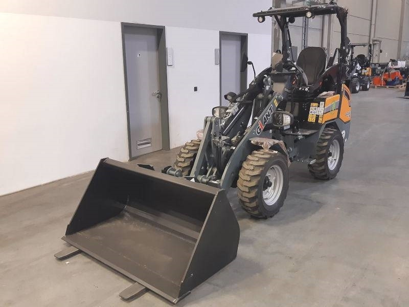 Giant G 2200 E X-Tra Elektro / electric - 스키드 스티어 로더 : 사진 3 Giant G 2200 E X-Tra Elektro / electric - 스키드 스티어 로더 : 사진 3