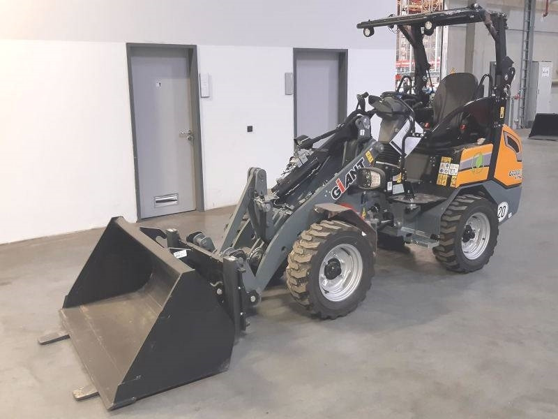 Giant G 2200 E X-Tra Elektro / electric - 스키드 스티어 로더 : 사진 2 Giant G 2200 E X-Tra Elektro / electric - 스키드 스티어 로더 : 사진 2