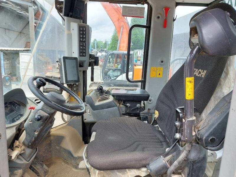 휠 로더 Hitachi ZW 310-7 : 사진 11 휠 로더 Hitachi ZW 310-7 : 사진 11