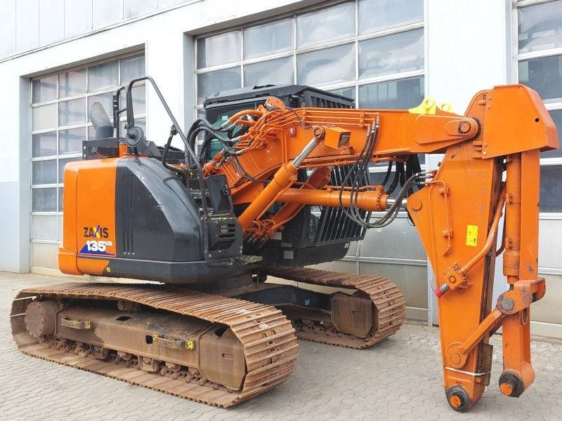 Hitachi ZX 135 US-6 Short reach front tunnel excavator - 크롤러 굴삭기 : 사진 4 Hitachi ZX 135 US-6 Short reach front tunnel excavator - 크롤러 굴삭기 : 사진 4